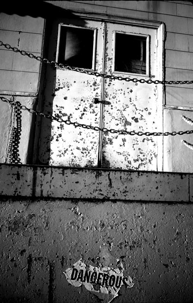 dangerous-[b&w-hp]